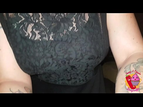 ❤️ Malĉasta vicfratino donas al li mamon kaj la hispanan ❌ Porno ĉe ni ☑