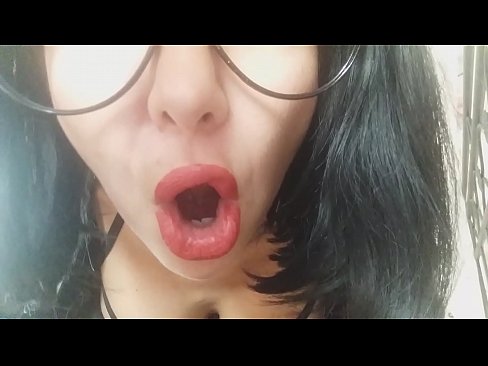 ❤️ Kara, via duonpatrino ne lasos vin iri al lernejo hodiaŭ... Mi bezonas vin tro multe... ❌ Porno ĉe ni ☑